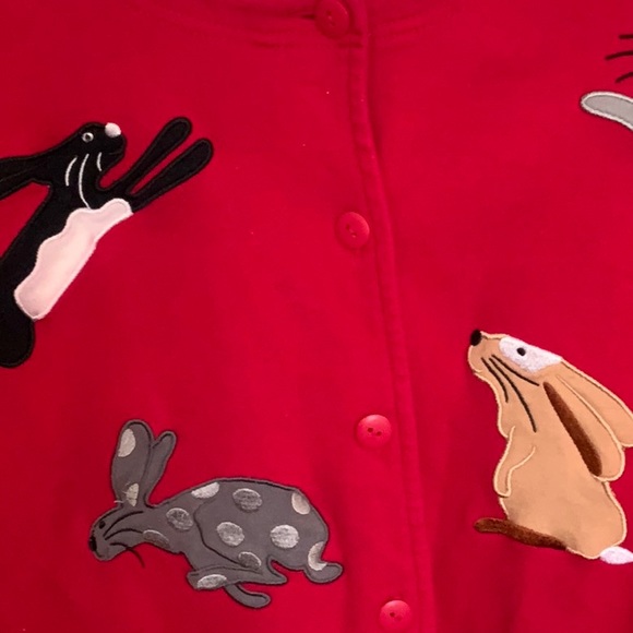 RED LADIES TOP TOP W/ BUNNIES APPLIQUED GALORE BÉCHAMEL 1X - Picture 4 of 6